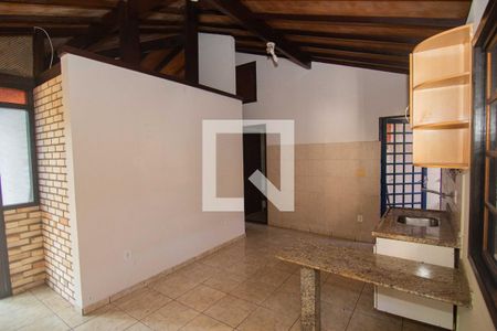 Sala/ Cozinha de casa para alugar com 2 quartos, 65m² em Serra Grande, Niterói