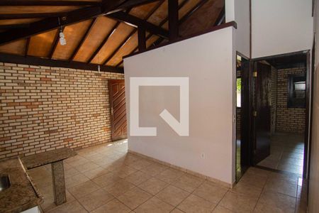 Sala/ Cozinha de casa para alugar com 2 quartos, 65m² em Serra Grande, Niterói