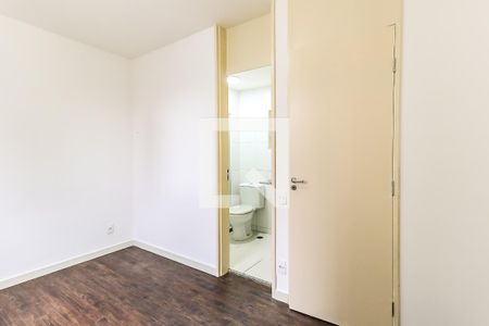 Suíte de apartamento para alugar com 3 quartos, 64m² em Vila Praia, São Paulo