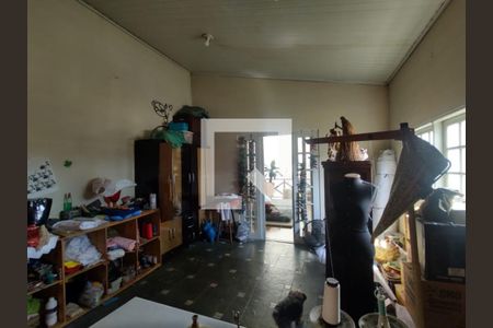 Casa à venda com 120m², 3 quartos e 4 vagas