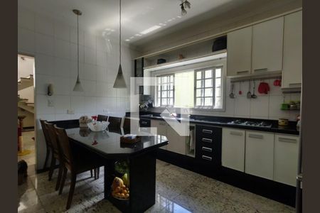 Casa à venda com 120m², 3 quartos e 4 vagas