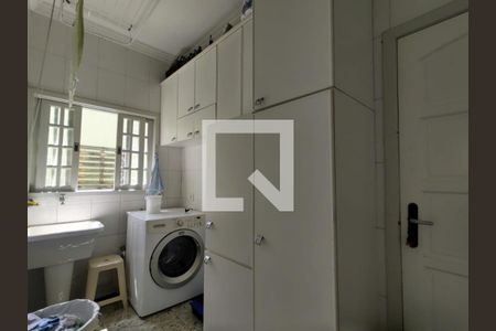 Casa à venda com 120m², 3 quartos e 4 vagas