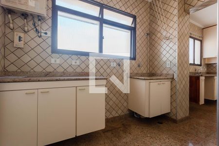 Apartamento à venda com 114m², 3 quartos e 2 vagas Apartamento à venda com 114m², 3 quartos e 2 vagasCozinha