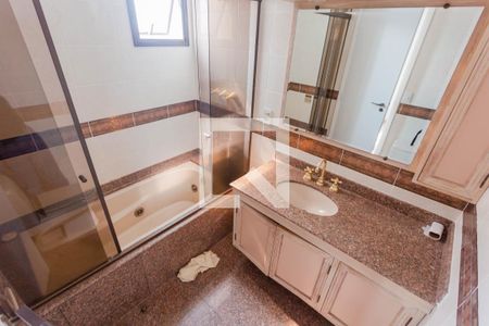 Apartamento à venda com 114m², 3 quartos e 2 vagas Apartamento à venda com 114m², 3 quartos e 2 vagasBanheiro