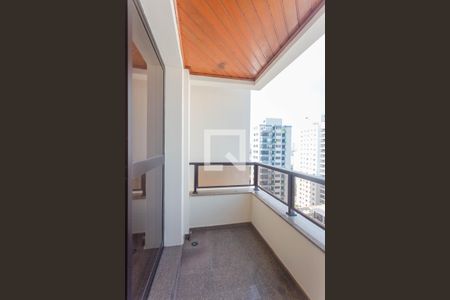 Apartamento à venda com 114m², 3 quartos e 2 vagas Apartamento à venda com 114m², 3 quartos e 2 vagasvaranda