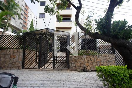 Apartamento à venda com 114m², 3 quartos e 2 vagas Apartamento à venda com 114m², 3 quartos e 2 vagasFachada