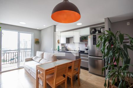 Sala de apartamento à venda com 2 quartos, 49m² em São Pedro, Osasco