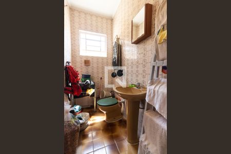 Casa à venda com 185m², 3 quartos e 2 vagasBanheiro de serviço