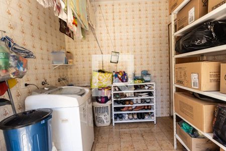 Casa à venda com 185m², 3 quartos e 2 vagasÁrea de serviço