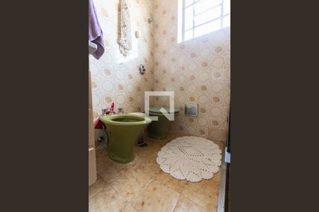 Casa à venda com 185m², 3 quartos e 2 vagasSuíte