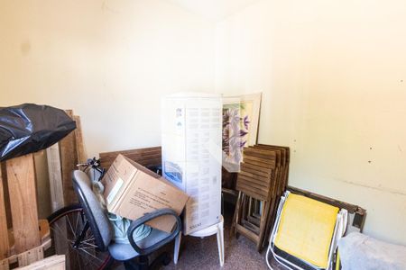 Casa à venda com 185m², 3 quartos e 2 vagasQuarto de serviço