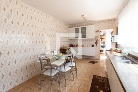 Casa à venda com 185m², 3 quartos e 2 vagasCozinha