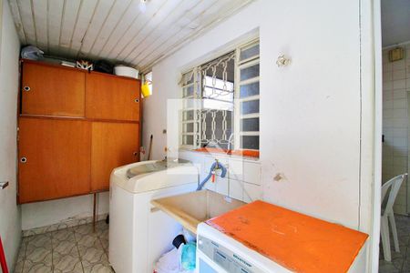 Casa à venda com 220m², 4 quartos e 1 vagaÁrea de Serviço