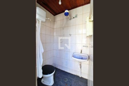 Casa à venda com 220m², 4 quartos e 1 vagaBanheiro de serviço