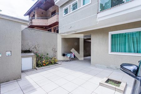 Casa à venda com 214m², 4 quartos e 3 vagas Casa à venda com 214m², 4 quartos e 3 vagasGaragem