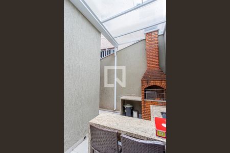 Casa à venda com 214m², 4 quartos e 3 vagas Casa à venda com 214m², 4 quartos e 3 vagasQuintal e churrasqueira