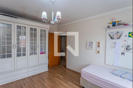 Casa à venda com 214m², 4 quartos e 3 vagas Casa à venda com 214m², 4 quartos e 3 vagasQuarto 3