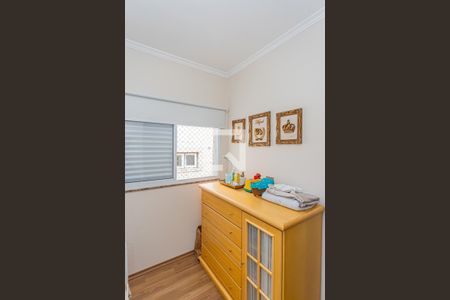 Casa à venda com 214m², 4 quartos e 3 vagas Casa à venda com 214m², 4 quartos e 3 vagasQuarto 1