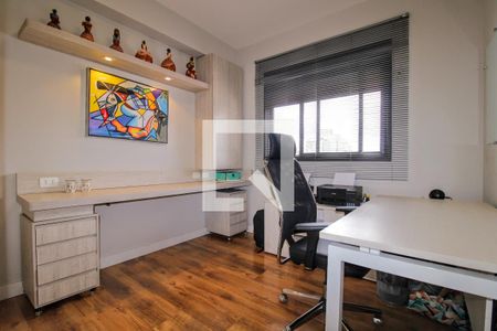 Apartamento à venda com 147m², 4 quartos e 4 vagasQuarto semi-suíte 1