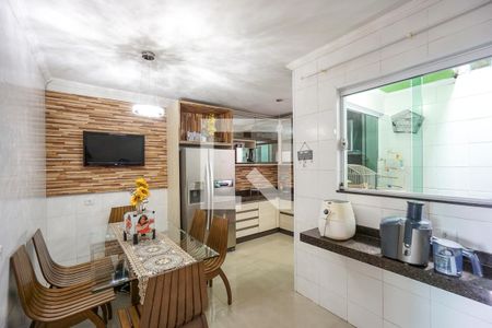 Casa à venda com 59m², 3 quartos e 2 vagas Casa à venda com 59m², 3 quartos e 2 vagasCozinha