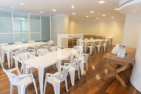 Apartamento à venda com 210m², 3 quartos e 2 vagasÁrea comum - Salão de festas