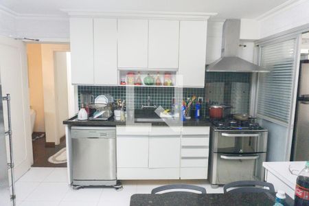 Apartamento à venda com 210m², 3 quartos e 2 vagasCozinha