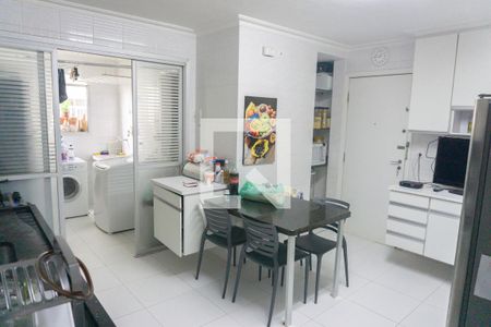 Apartamento à venda com 210m², 3 quartos e 2 vagasCozinha