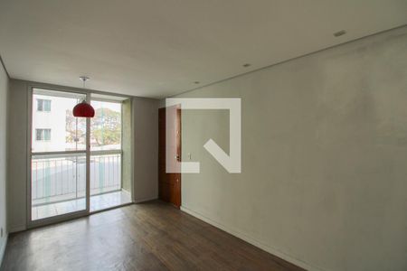Sala de apartamento para alugar com 2 quartos, 50m² em Parque São Pedro (venda Nova), Belo Horizonte