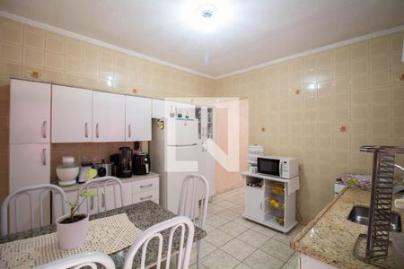 Casa à venda com 175m², 4 quartos e 2 vagas Casa à venda com 175m², 4 quartos e 2 vagasCozinha 1