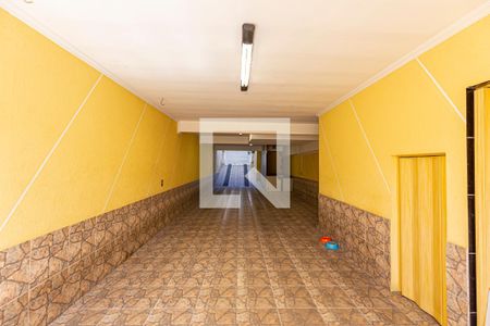 Casa à venda com 297m², 4 quartos e 6 vagasGaragem