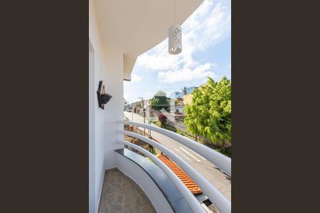 Apartamento à venda com 120m², 2 quartos e 1 vaga Apartamento à venda com 120m², 2 quartos e 1 vagaVaranda da Suite