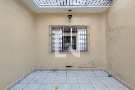 Casa à venda com 228m², 3 quartos e 3 vagas Casa à venda com 228m², 3 quartos e 3 vagasVaranda