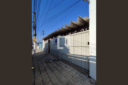Casa à venda com 228m², 3 quartos e 3 vagas Casa à venda com 228m², 3 quartos e 3 vagasFachada