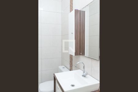 Casa para alugar com 220m², 3 quartos e 6 vagas Casa para alugar com 220m², 3 quartos e 6 vagasBanheiro da Suíte 2