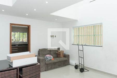 Sala de casa para alugar com 3 quartos, 220m² em Vila Augusta, Guarulhos