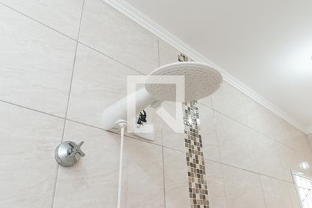 Casa para alugar com 220m², 3 quartos e 6 vagas Casa para alugar com 220m², 3 quartos e 6 vagasBanheiro da Suíte 1