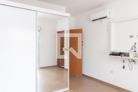 Suíte 1 de casa para alugar com 3 quartos, 220m² em Vila Augusta, Guarulhos