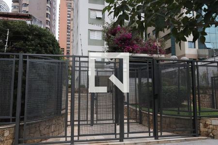 Apartamento à venda com 105m², 3 quartos e 1 vaga Apartamento à venda com 105m², 3 quartos e 1 vagaFachada
