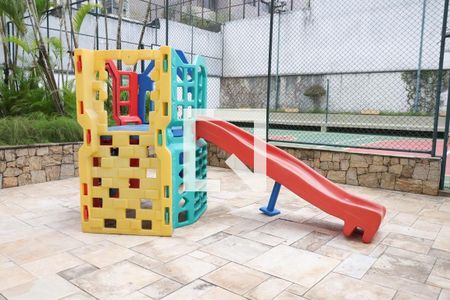 Apartamento à venda com 105m², 3 quartos e 1 vaga Apartamento à venda com 105m², 3 quartos e 1 vagaPlayground