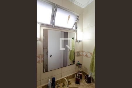 Apartamento à venda com 105m², 3 quartos e 1 vaga Apartamento à venda com 105m², 3 quartos e 1 vagaBanheiro da Suíte