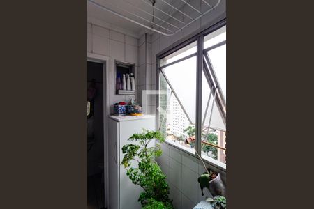 Apartamento à venda com 105m², 3 quartos e 1 vaga Apartamento à venda com 105m², 3 quartos e 1 vagaLavanderia