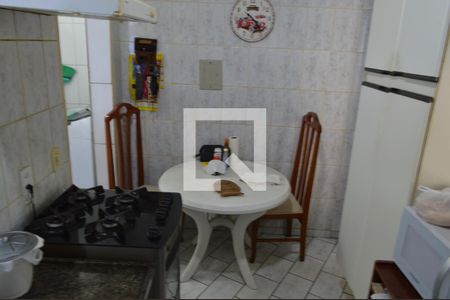 Casa de condomínio à venda com 65m², 2 quartos e 1 vagaCozinha