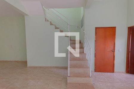 Casa de condomínio à venda com 297m², 4 quartos e 2 vagas Casa de condomínio à venda com 297m², 4 quartos e 2 vagassalão de festas