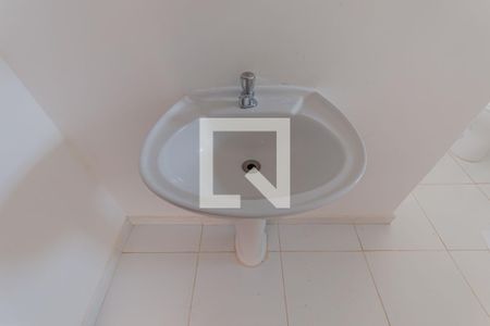 Casa de condomínio à venda com 297m², 4 quartos e 2 vagas Casa de condomínio à venda com 297m², 4 quartos e 2 vagasbanheiro 4