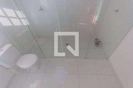 Casa de condomínio à venda com 297m², 4 quartos e 2 vagas Casa de condomínio à venda com 297m², 4 quartos e 2 vagasbanheiro 4