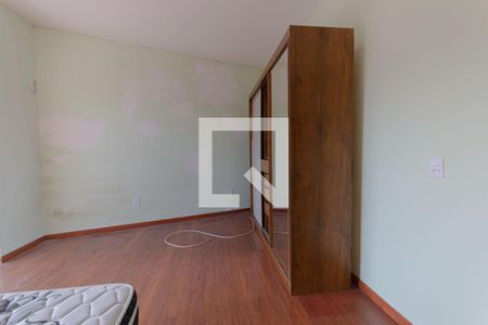 Casa de condomínio à venda com 297m², 4 quartos e 2 vagas Casa de condomínio à venda com 297m², 4 quartos e 2 vagasquarto 3