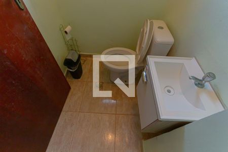 Casa de condomínio à venda com 297m², 4 quartos e 2 vagas Casa de condomínio à venda com 297m², 4 quartos e 2 vagasbanheiro 5