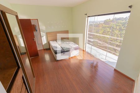 Casa de condomínio à venda com 297m², 4 quartos e 2 vagas Casa de condomínio à venda com 297m², 4 quartos e 2 vagasquarto 3