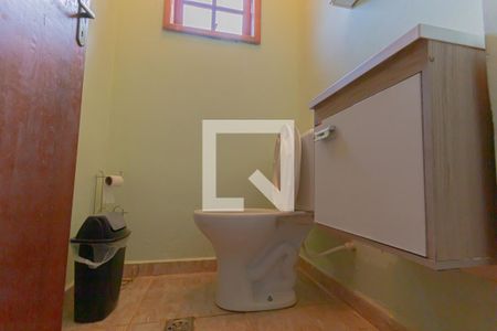 Casa de condomínio à venda com 297m², 4 quartos e 2 vagas Casa de condomínio à venda com 297m², 4 quartos e 2 vagasbanheiro 5