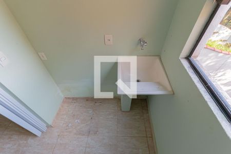 Casa de condomínio à venda com 297m², 4 quartos e 2 vagas Casa de condomínio à venda com 297m², 4 quartos e 2 vagasÁrea de Serviço